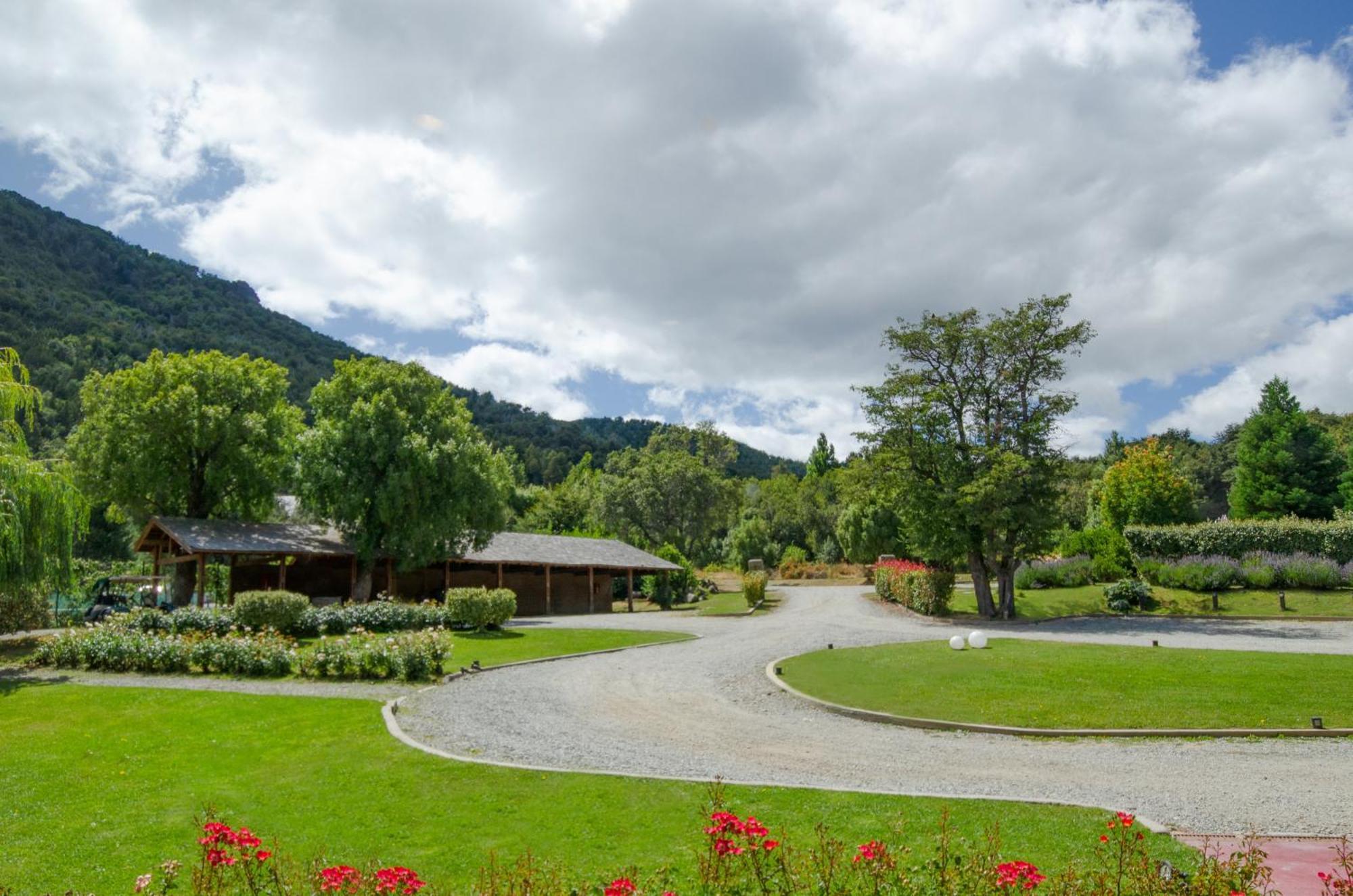 Arelauquen Lodge, A Tribute Portfolio Hotel San Carlos de Bariloche Bagian luar foto
