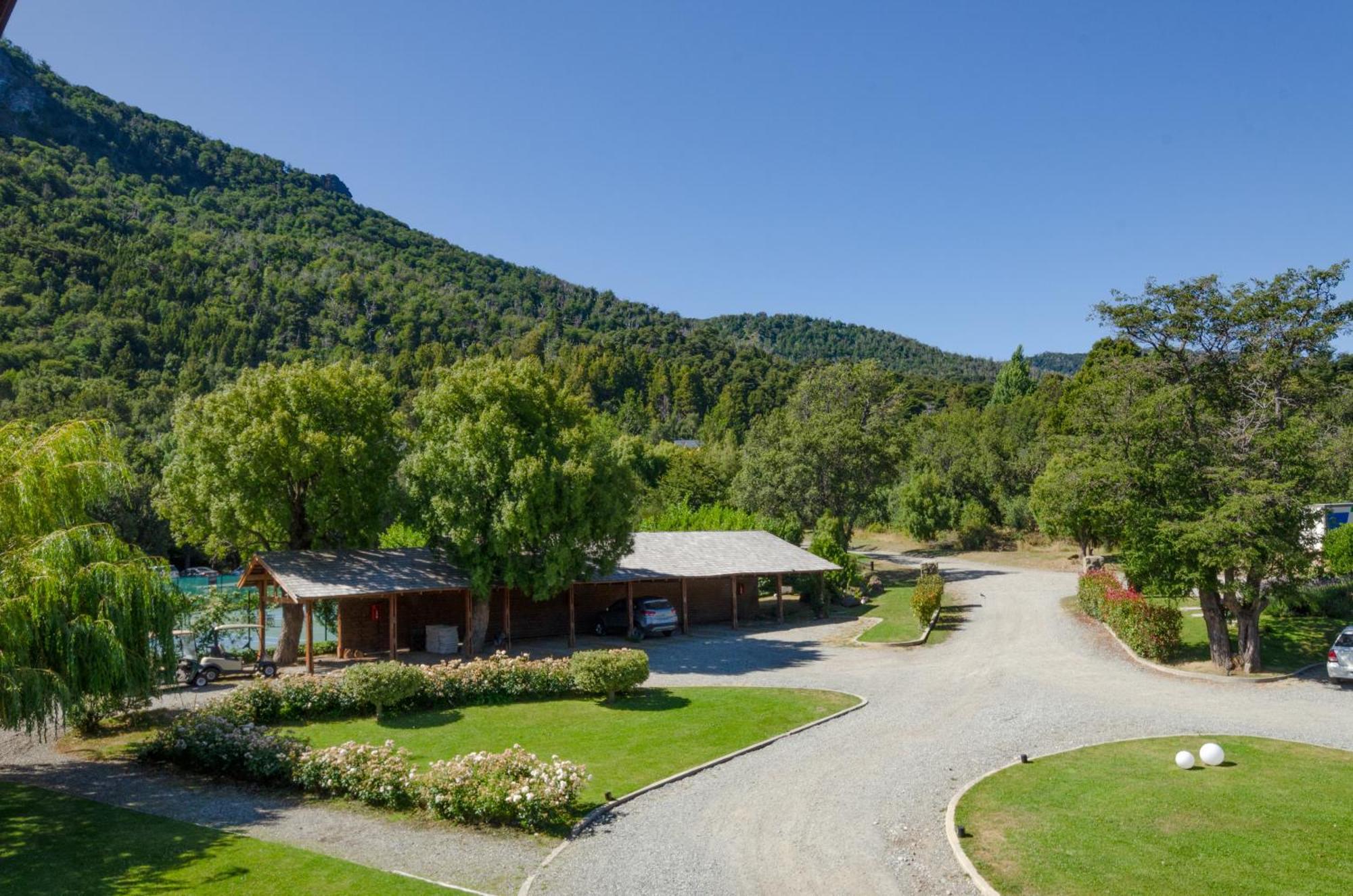 Arelauquen Lodge, A Tribute Portfolio Hotel San Carlos de Bariloche Bagian luar foto