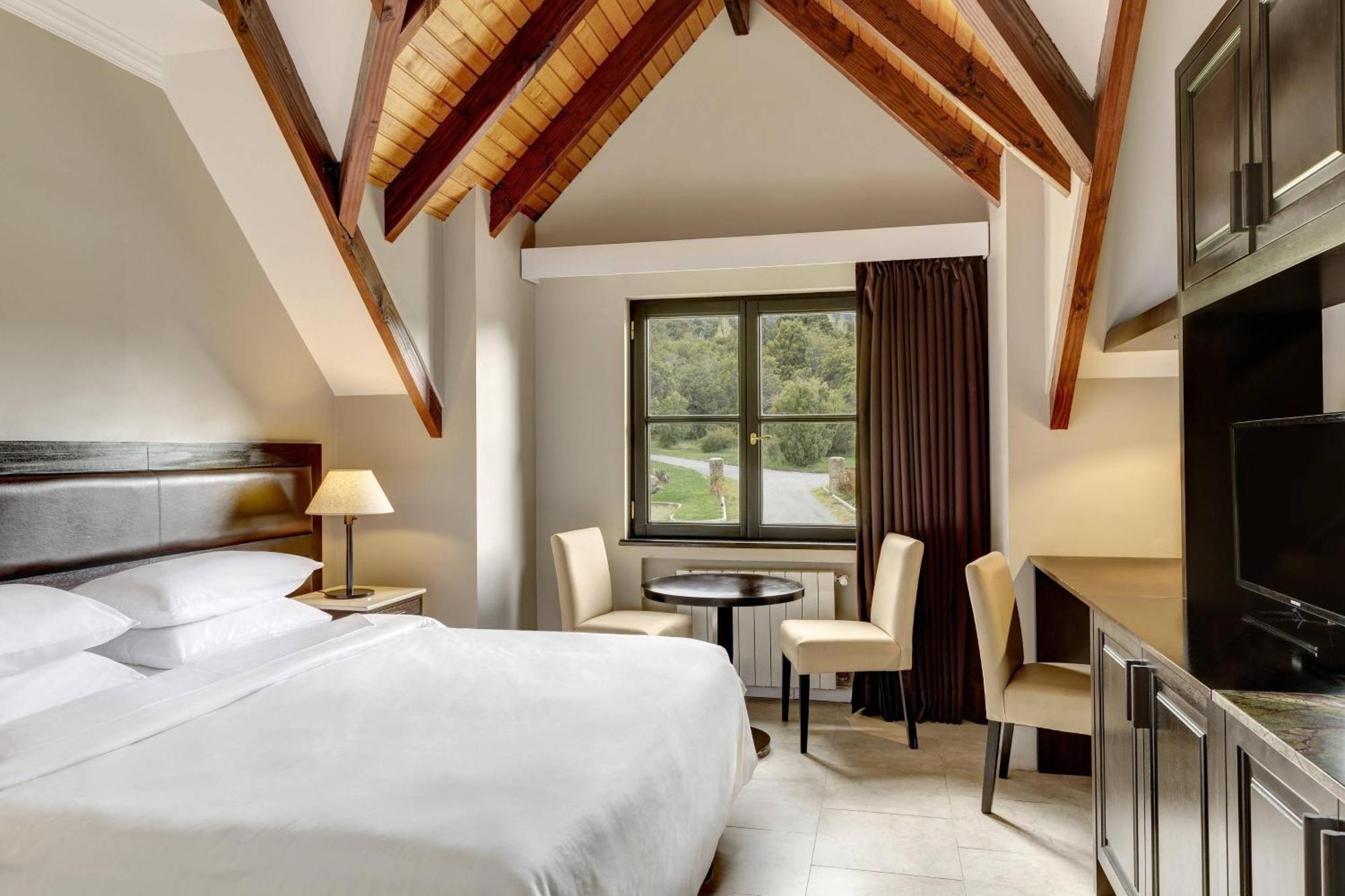 Arelauquen Lodge, A Tribute Portfolio Hotel San Carlos de Bariloche Bagian luar foto